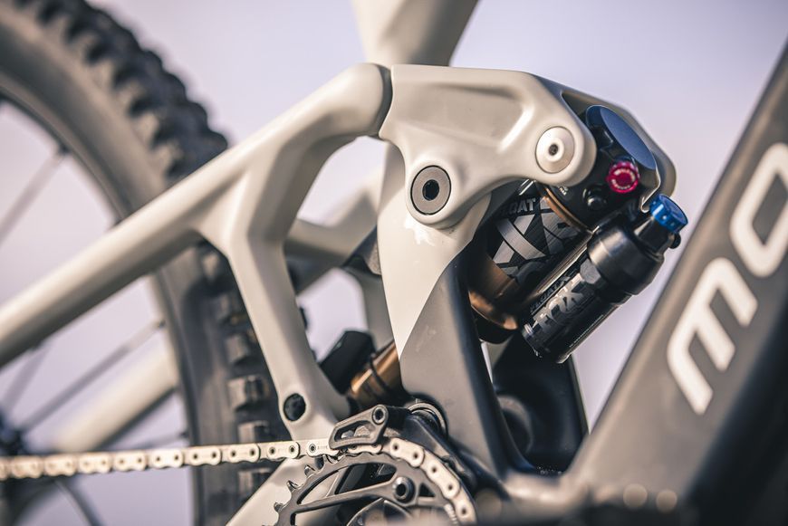Электровелосипед MONDRAKER CRAFTY Carbon RR S 29" 160mm, 600Wh Bosch CX Smart, Black, ML 010.25358 фото